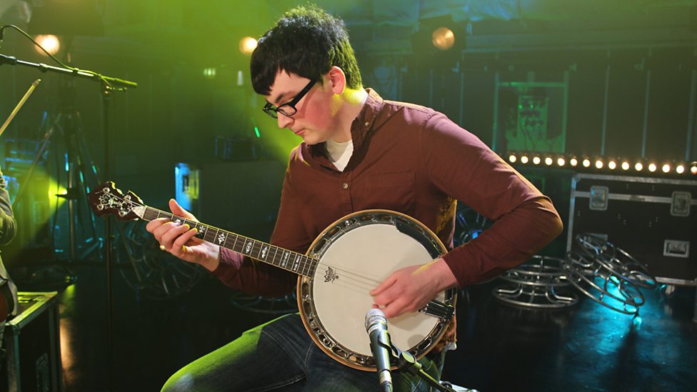 Live Music  with Irish Songwriter & Traditional Instrumentalist Eoin Kearns